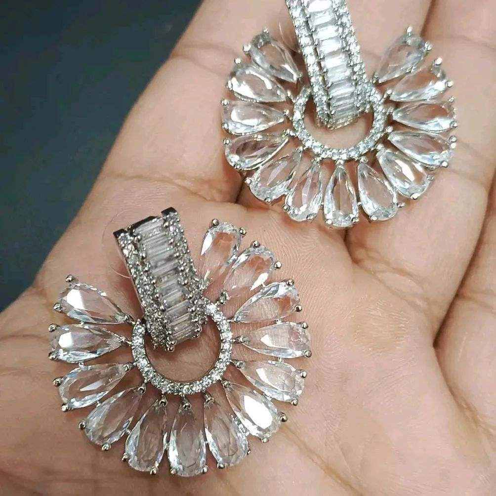 Stone Earring's design 2024