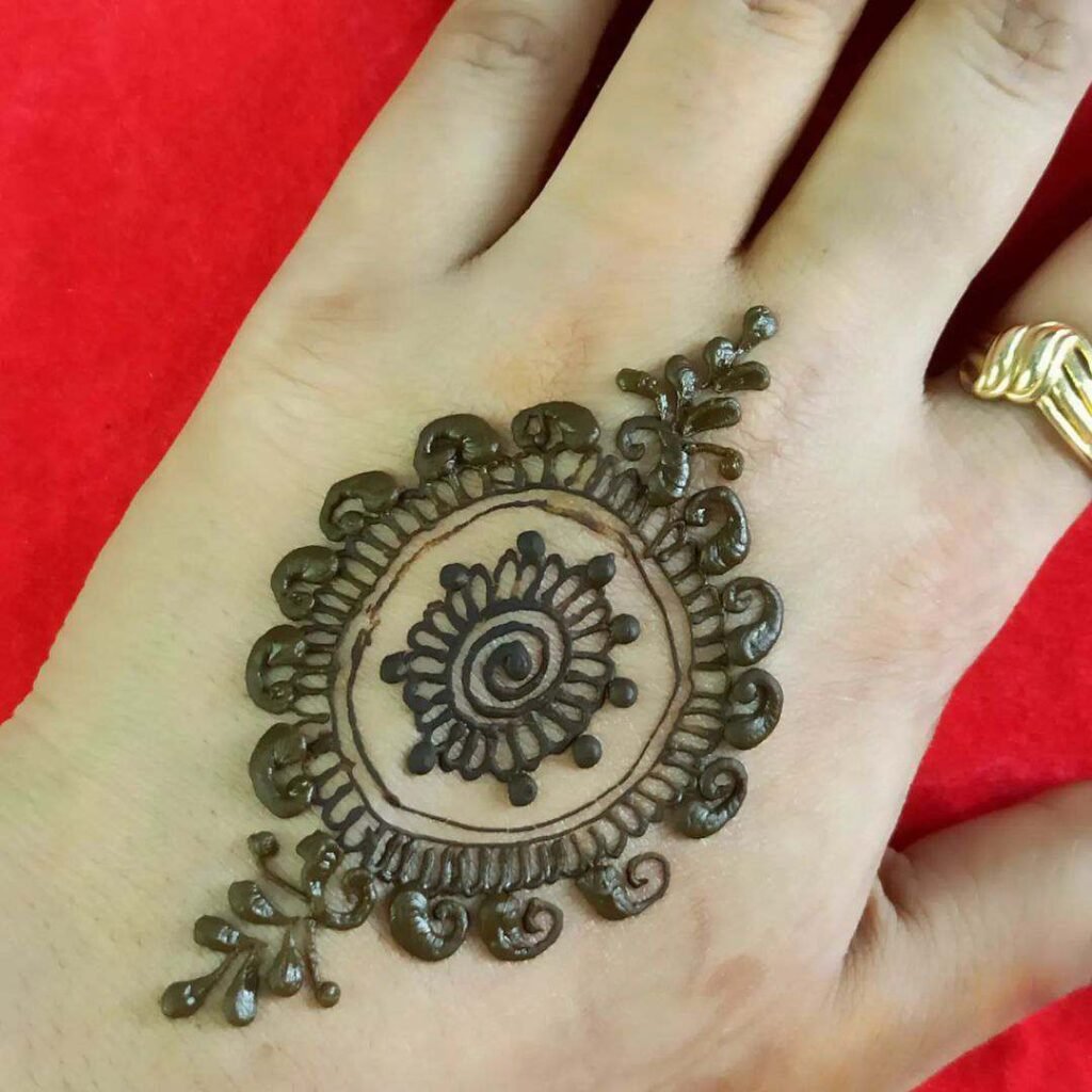 Back Hand Arabic Diwali Mehndi Design