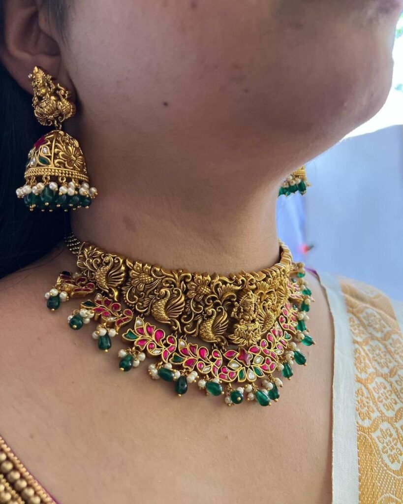 Beautiful Kundan Jadau Choker Necklace Design For Girls