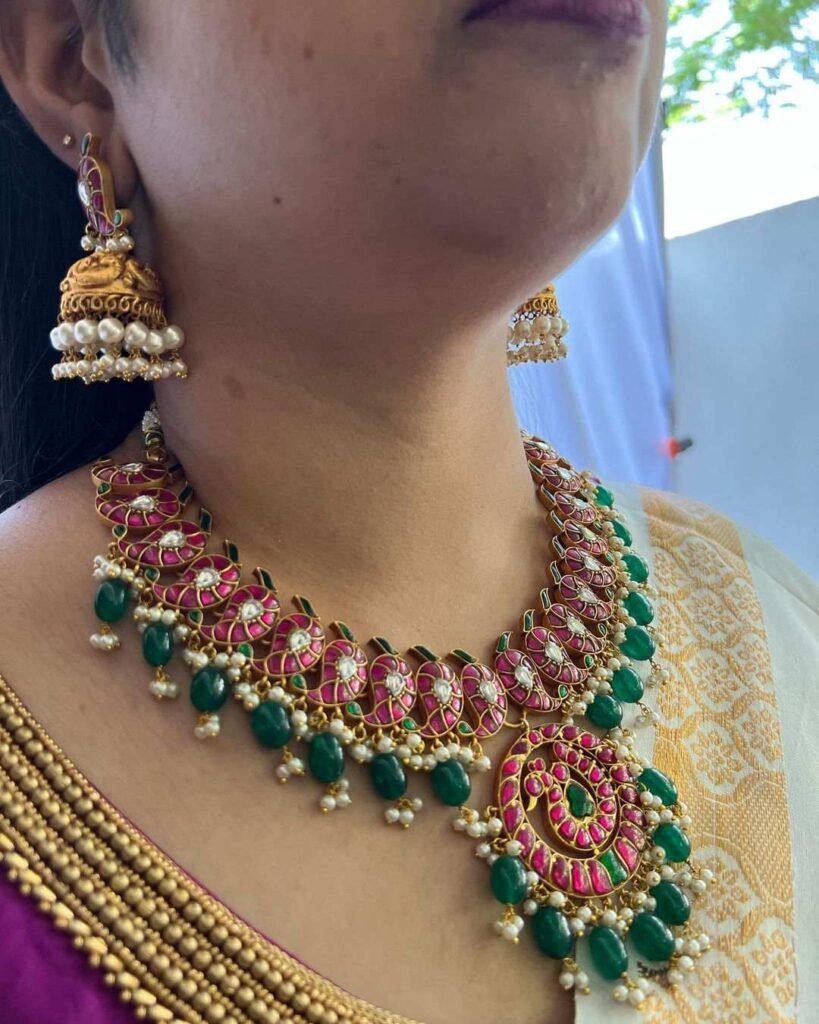 Beautiful Kundan Jadau Choker Necklace Design For Girls
