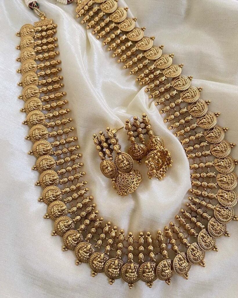 9 South Indian Antique Jewellery Set Design