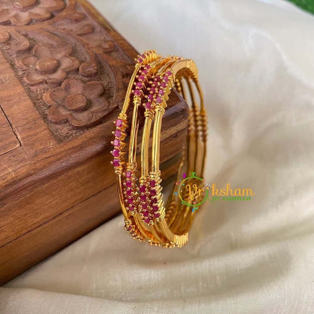 9 Stylish And Traditional Bangles Design For Girls