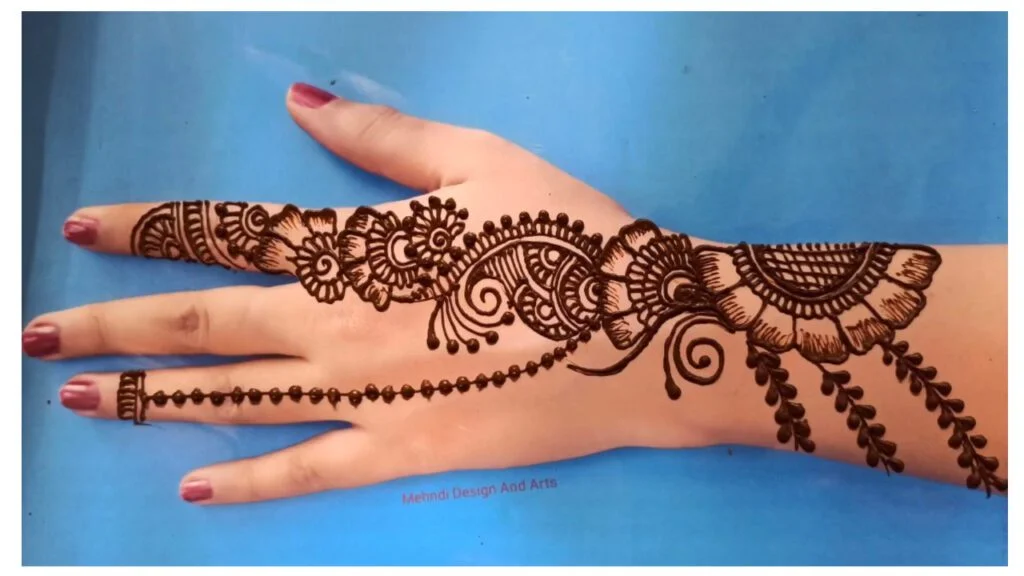 Easy Arabic Mehndi Designs