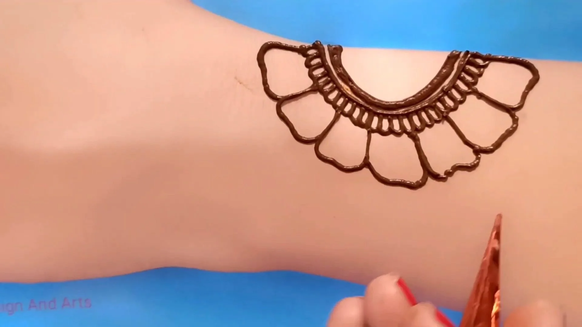 Simple Henna Designs: Beautiful Front Hand Mehndi Design 7 Mehndi Design for Girls 1