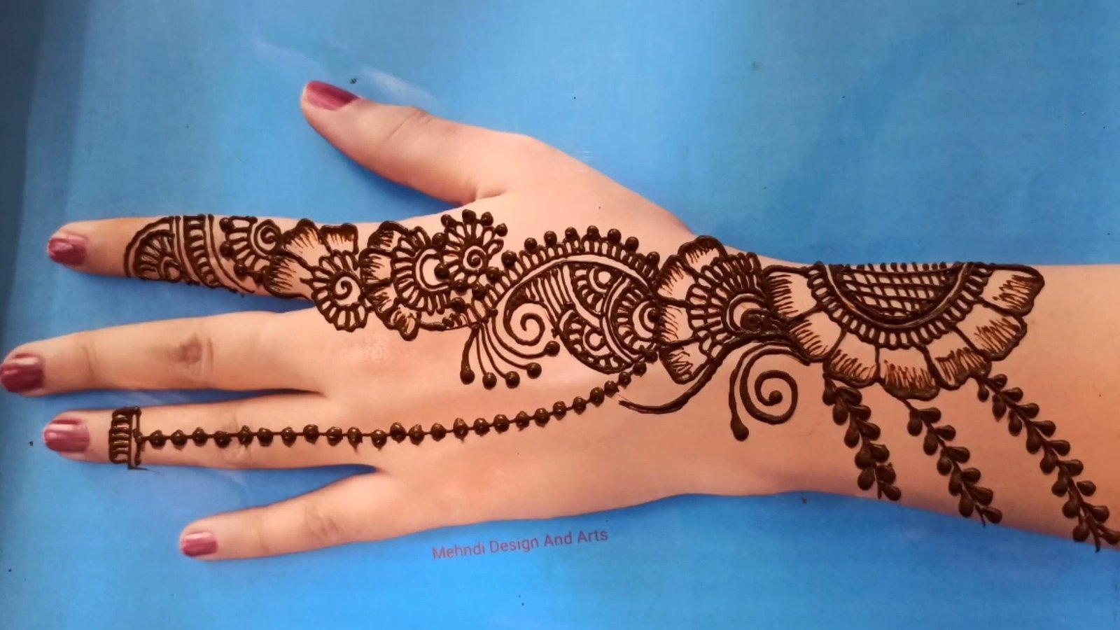 Beautiful Front Hand Mehndi Design