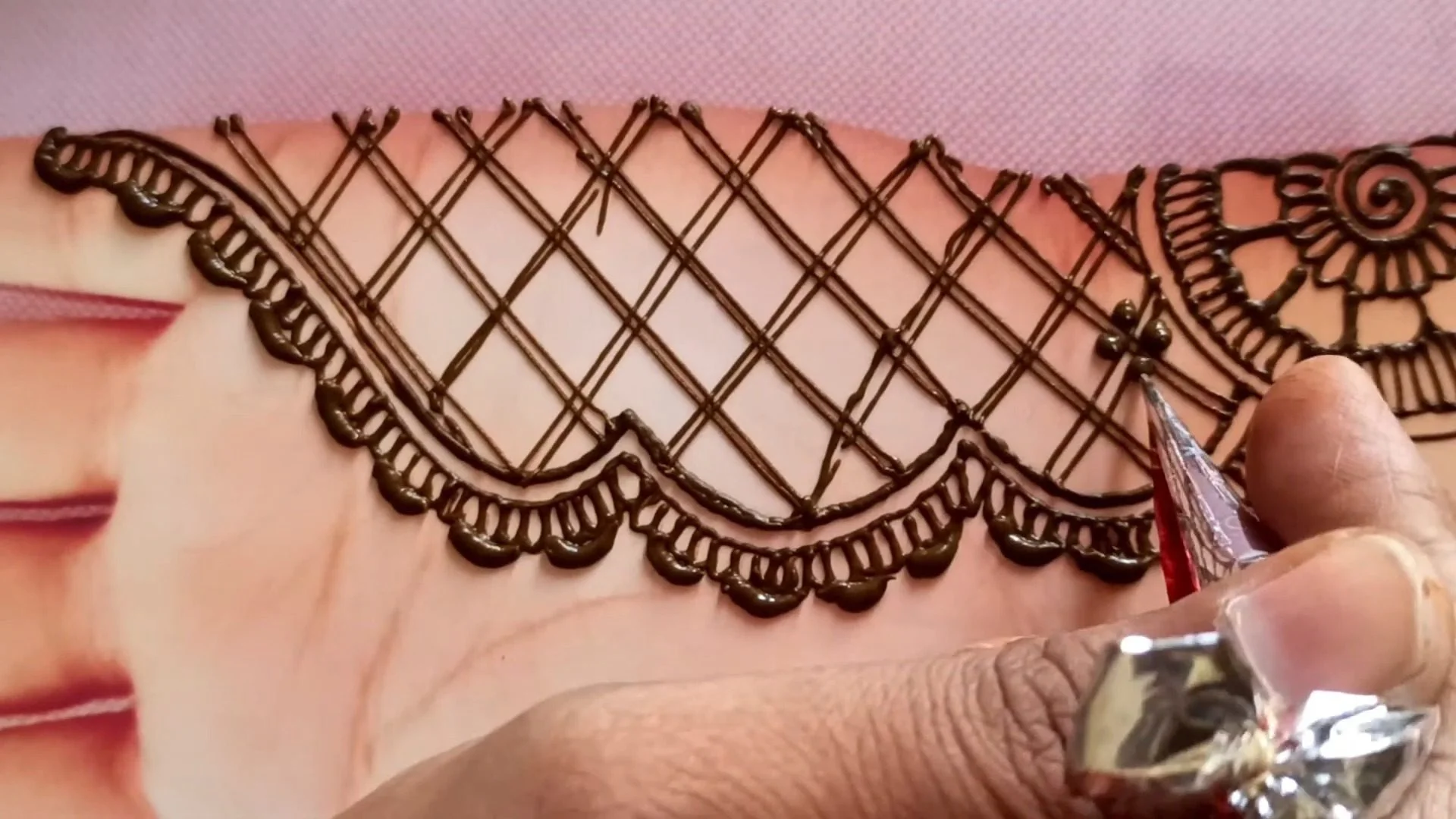 Simple Arabic Mehndi Design 2 2