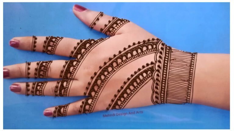 Simple Arabic Mehndi Design For Back Hand