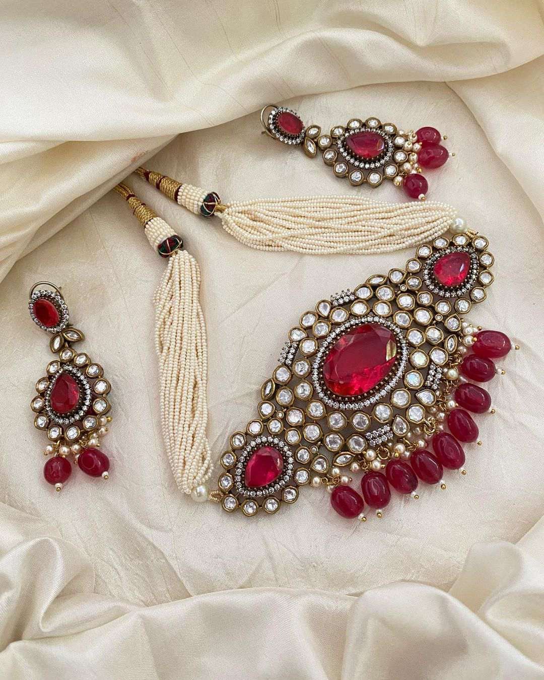 7 New Victorian Diamond Jewellery Designs - Girls Fashion Ideas