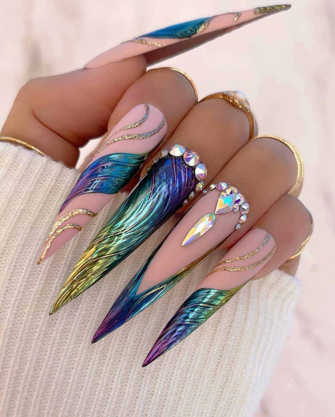 Stylish And Trendy Nails Design Ideas For Girls