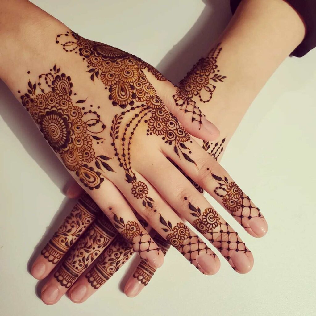 15 Simple Arabic Mehendi Designs 2023 - Girls Fashion Ideas