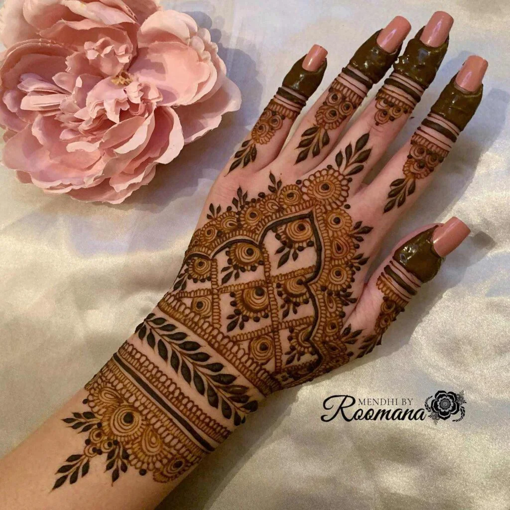 Simple Back Hand Mehndi Design2