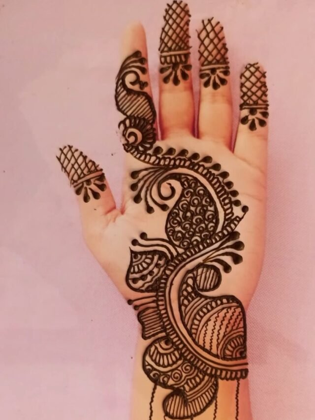 Easy Arabic Mehndi Design for Girls (4)