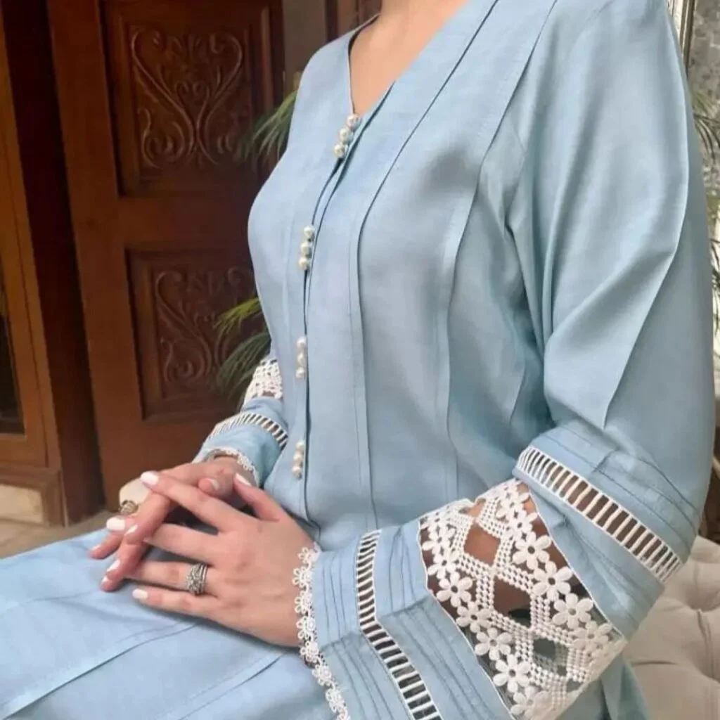 Kurti Neck Design: New and Stylish Kurti Neck Designs 13 Kurta Neck Design For Girls3