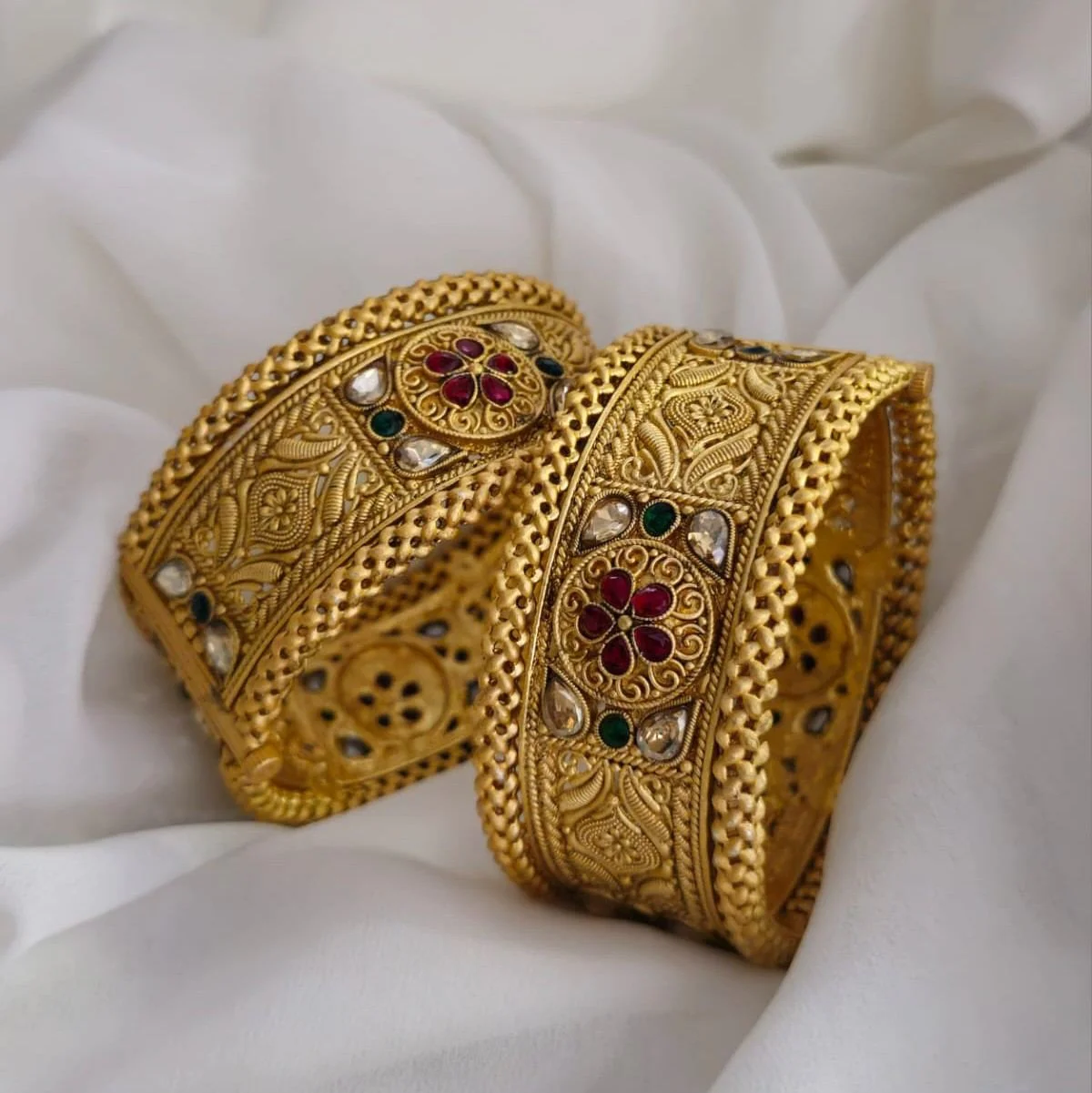 Bangles Design : New Goldplated Bangles Design Set For Women 12 New Bangles Design12
