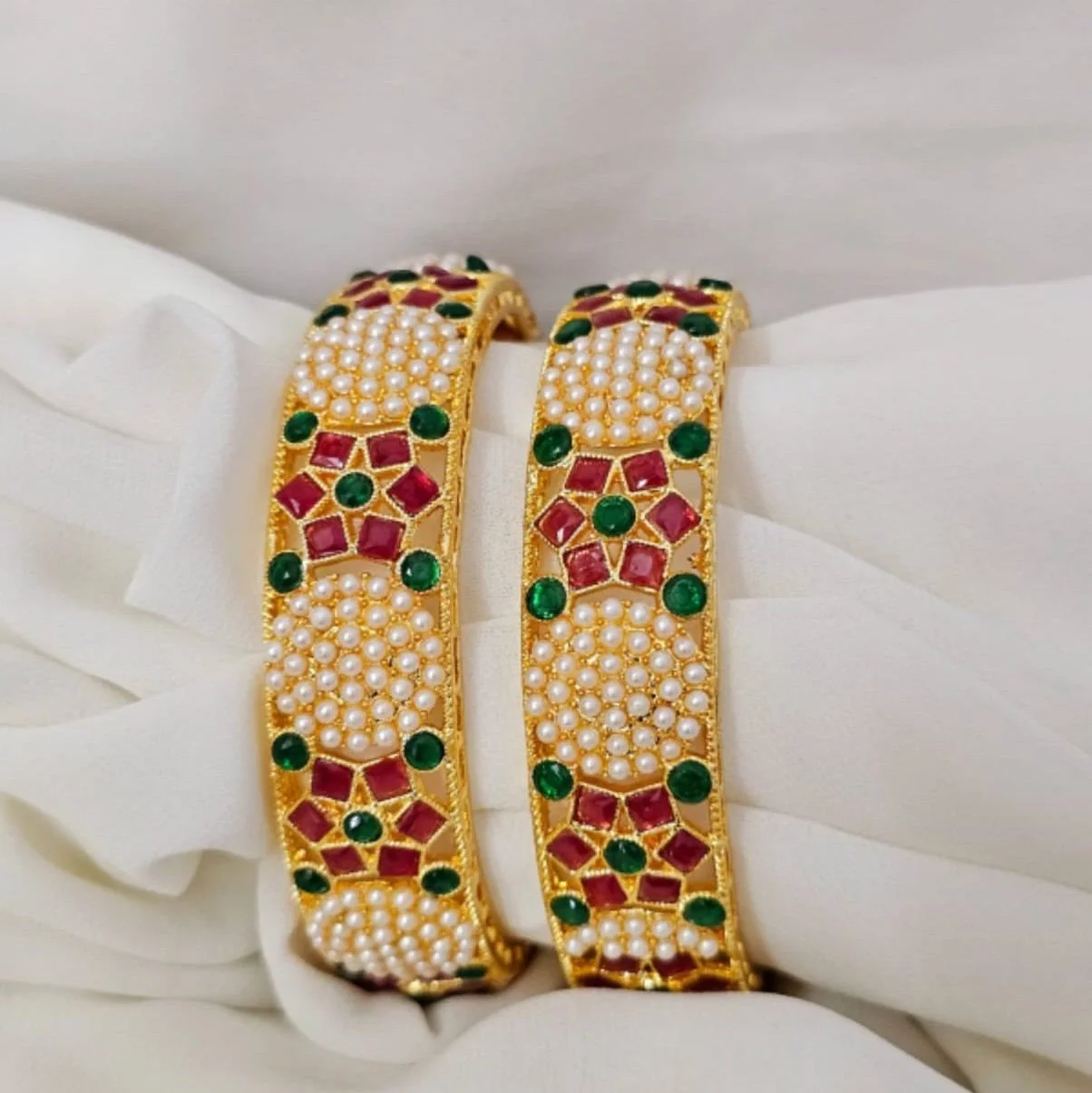 Bangles Design : New Goldplated Bangles Design Set For Women 10 New Bangles Design7
