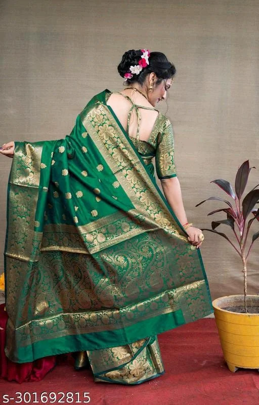Banarasi Saree Design : New Printed Banarasi Silk Saree For Rakhi 15 New Banarsi Saree10