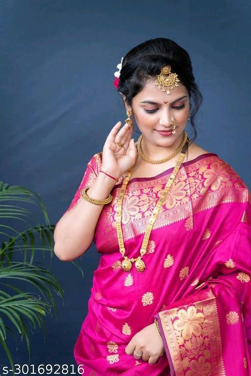 Banarasi Saree Design : New Printed Banarasi Silk Saree For Rakhi 8 New Banarsi Saree12