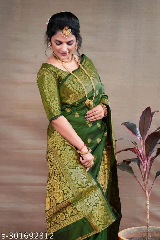 Banarasi Saree Design : New Printed Banarasi Silk Saree For Rakhi 19 New Banarsi Saree6