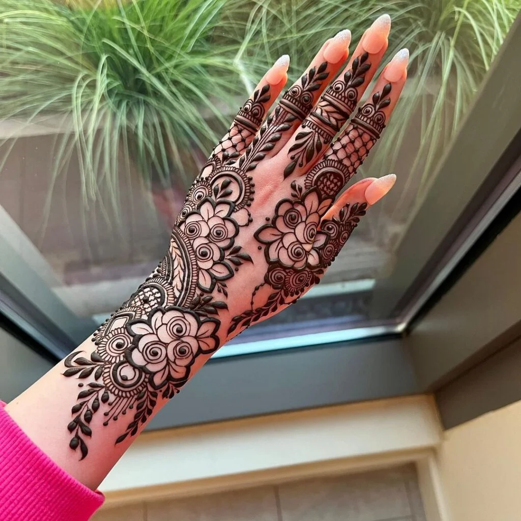 Simple Arabic Mehendi Design