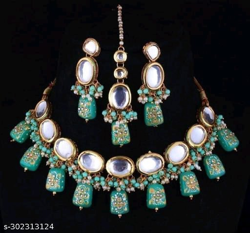 Jewellery set: New Kundan Stud Jewellery Designs For Women
