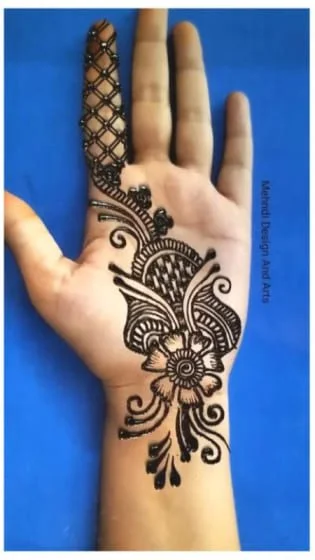 सुंदर और आसान मेहंदी डिजाइन