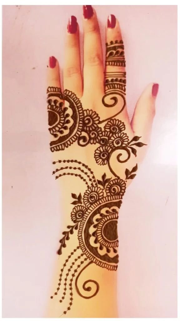 simple mehndi design for girls