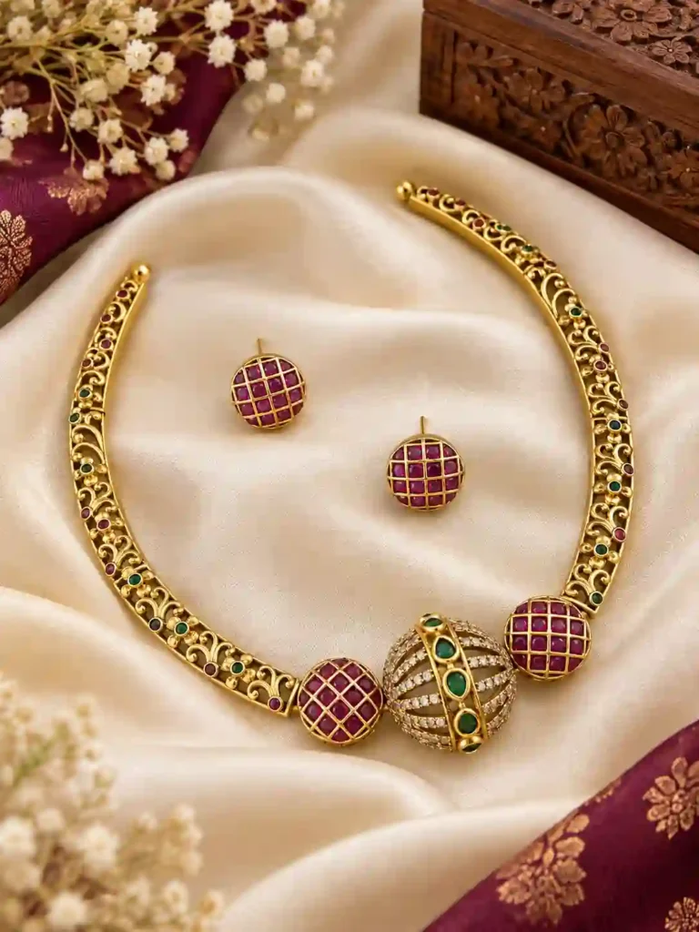 Choker Necklace Set for Women: Wedding और Festive Look के लिए खूबसूरत Necklace Set Designs 6 Choker Necklace Set For Women